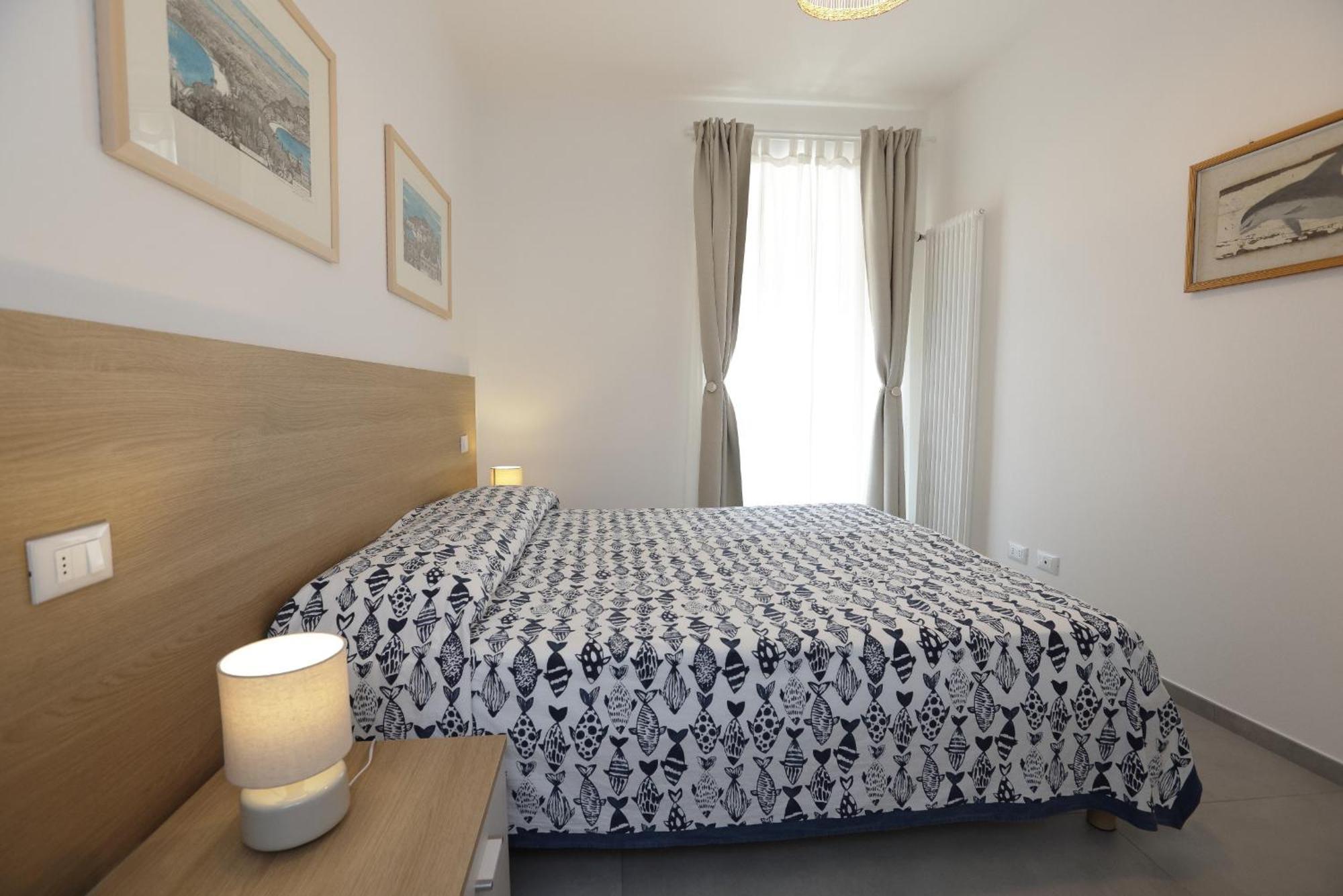 Adamaina - Sea View Apartment With Private Garage Σέστρι Λεβάντε Εξωτερικό φωτογραφία