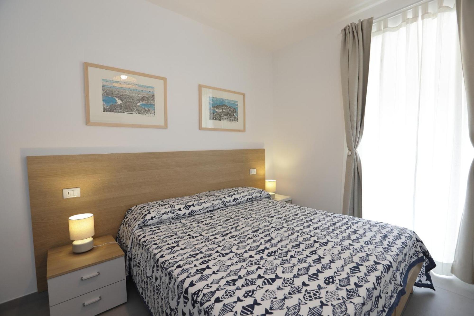 Adamaina - Sea View Apartment With Private Garage Σέστρι Λεβάντε Εξωτερικό φωτογραφία