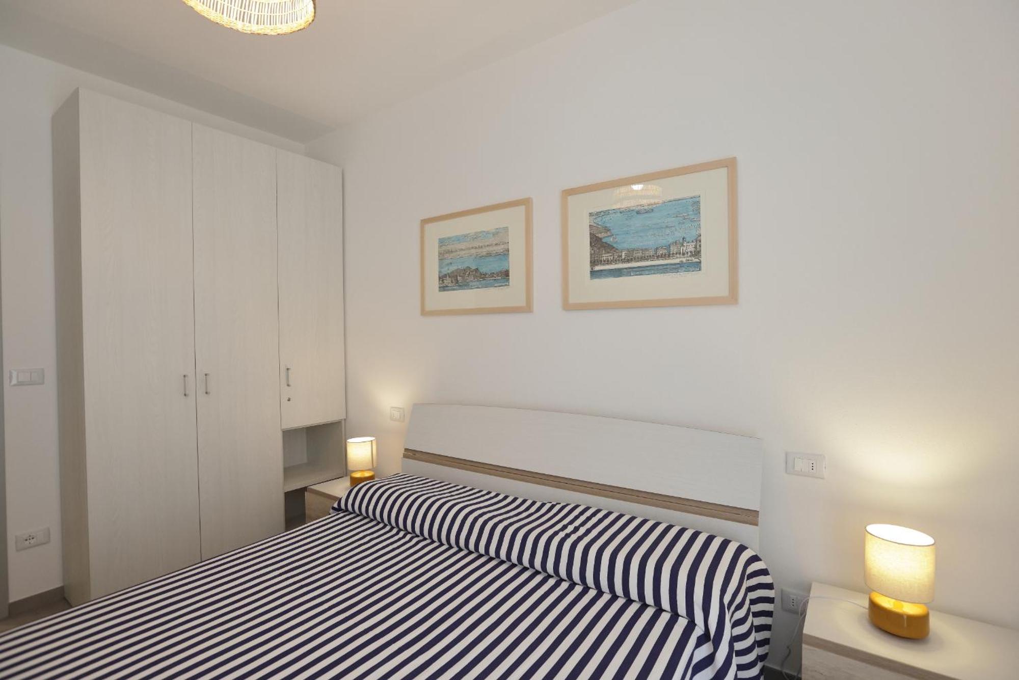 Adamaina - Sea View Apartment With Private Garage Σέστρι Λεβάντε Εξωτερικό φωτογραφία